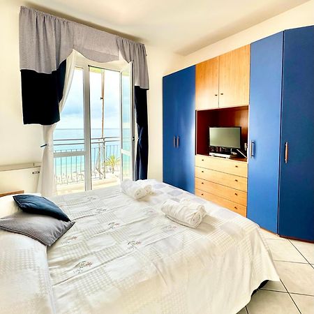 Hostdomus - Pietra Blu Apartment Pietra Ligure Bagian luar foto