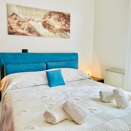 Hostdomus - Pietra Blu Apartment Pietra Ligure Bagian luar foto