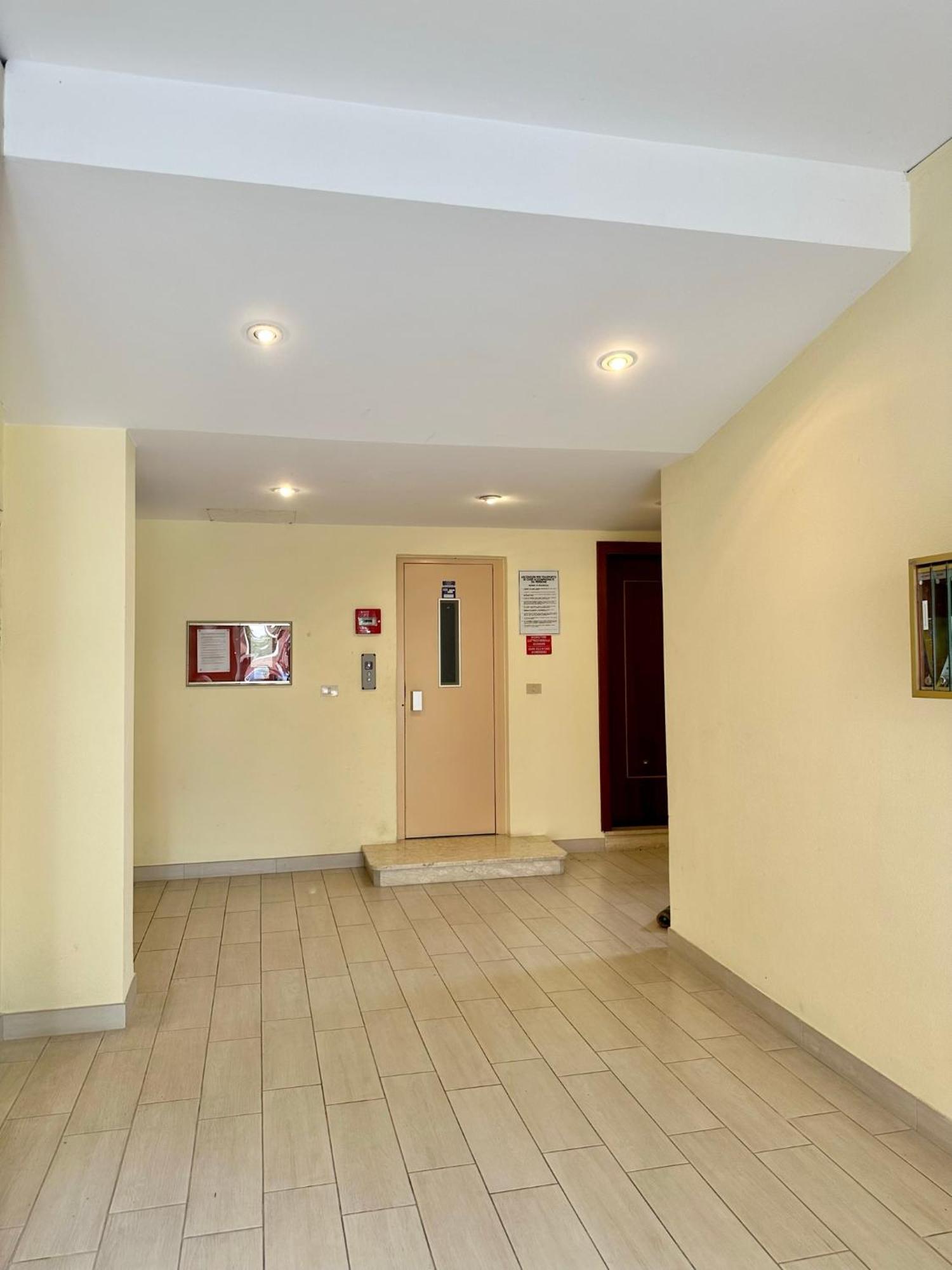 Hostdomus - Pietra Blu Apartment Pietra Ligure Bagian luar foto